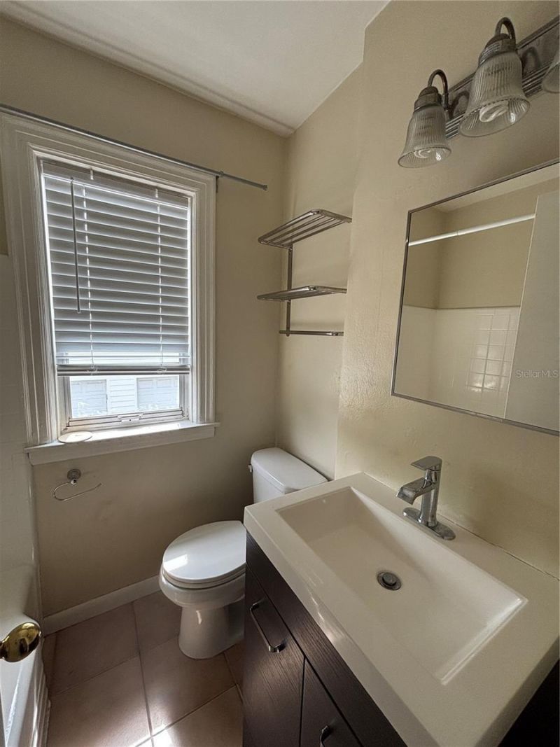 1117 16th Street N, Unit 1/2, Saint Petersburg, FL 33705 Photo