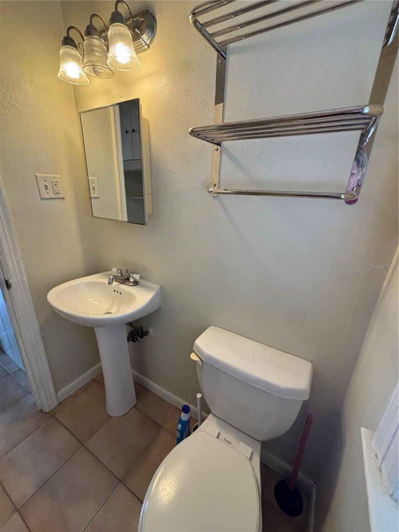 1117 16th Street N, Unit 1/2, Saint Petersburg, FL 33705 Photo