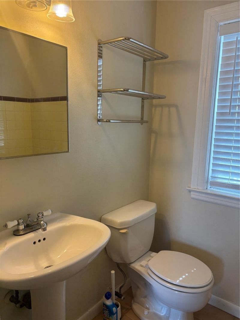 1117 16th Street N, Unit 1/2, Saint Petersburg, FL 33705 Photo