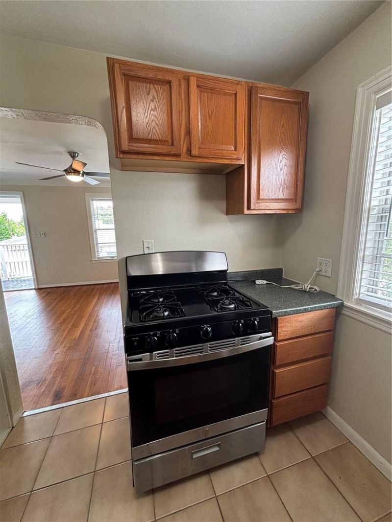1117 16th Street N, Unit 1/2, Saint Petersburg, FL 33705 Photo