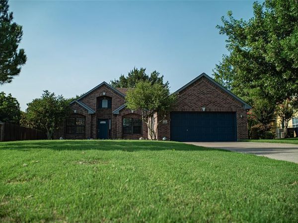 2521 Glenn Ranch Drive, Burleson, TX 76028