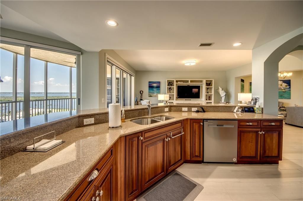 6081 Silver King Blvd, Unit 1002, Cape Coral, FL 33914 Photo