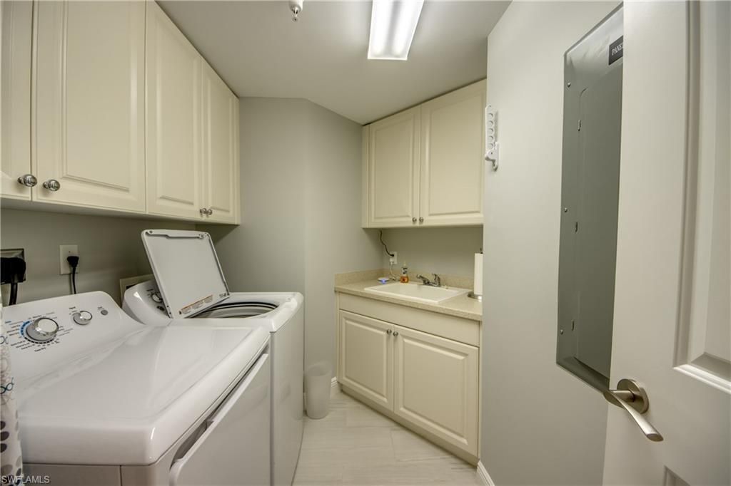6081 Silver King Blvd, Unit 1002, Cape Coral, FL 33914 Photo