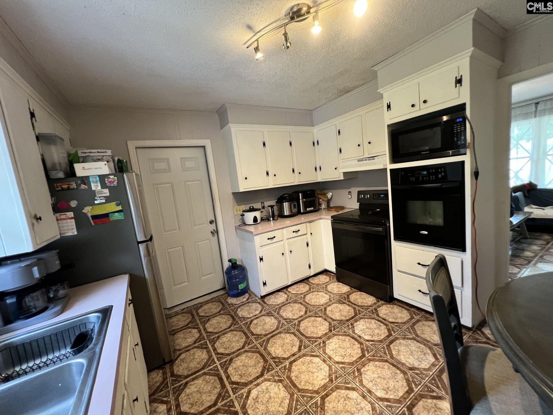 1769 Cheltenham Lane  Photo 6