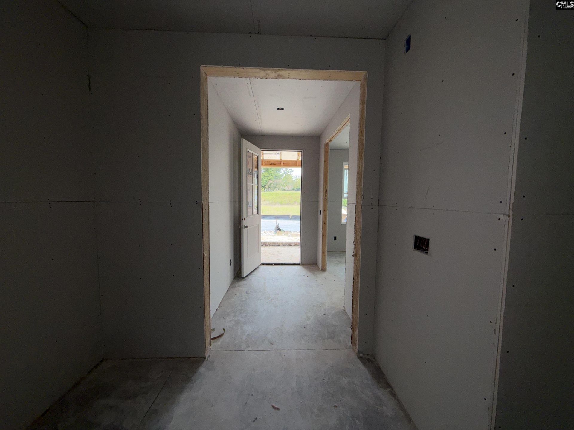 62 Hubbard Court Photo 5