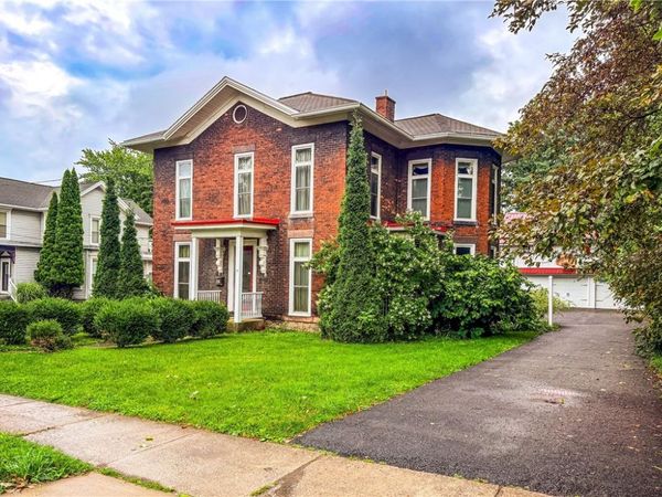 263 Maple Avenue , Victor, NY 14564