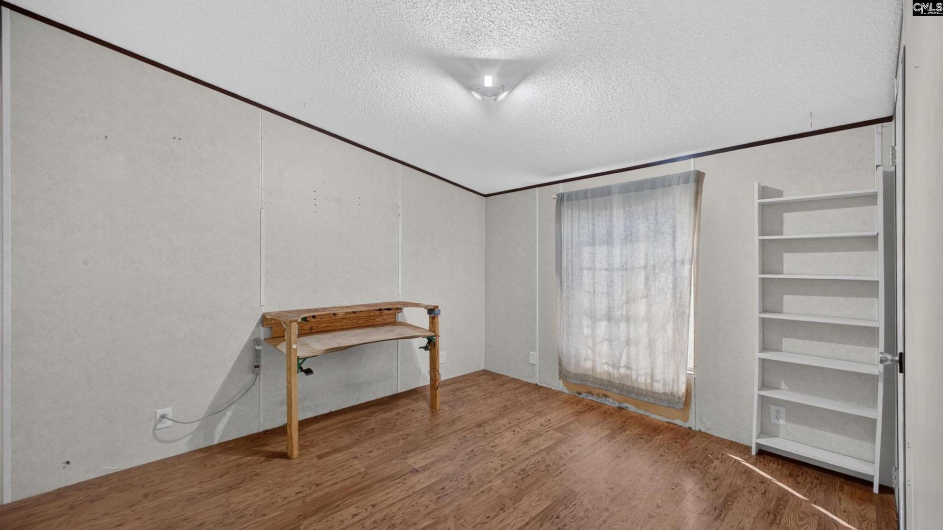 299 Poinsettia Road  Photo 19
