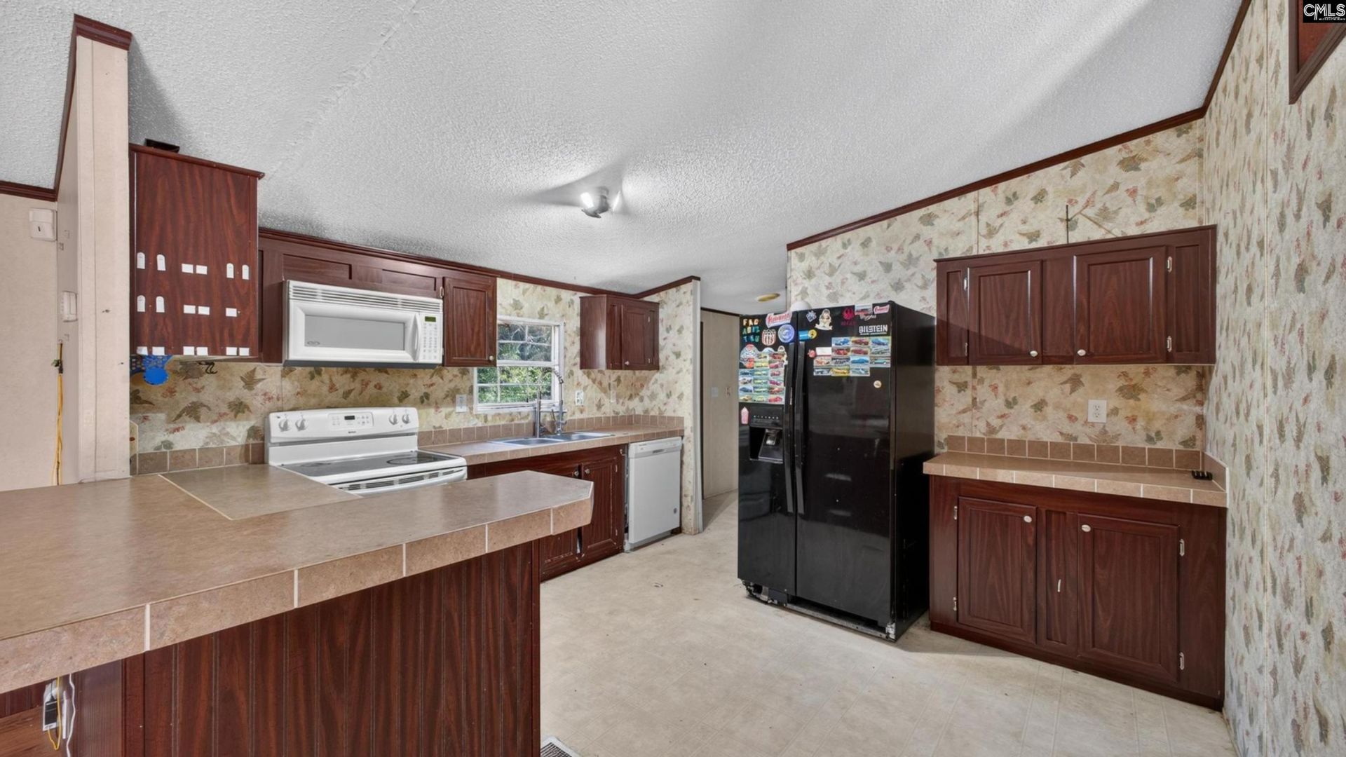 299 Poinsettia Road  Photo 5
