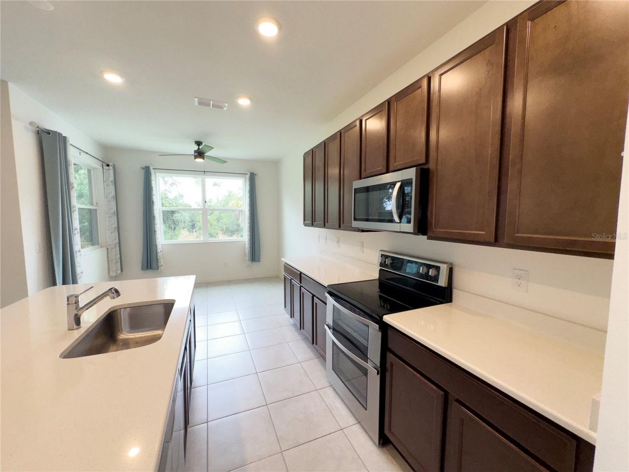 3551 74th Avenue Circle E, Sarasota, FL 34243 Photo