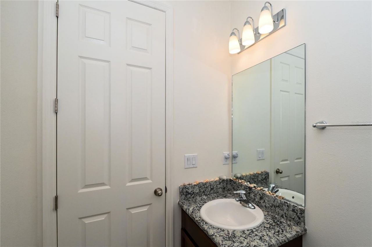 3551 74th Avenue Circle E, Sarasota, FL 34243 Photo