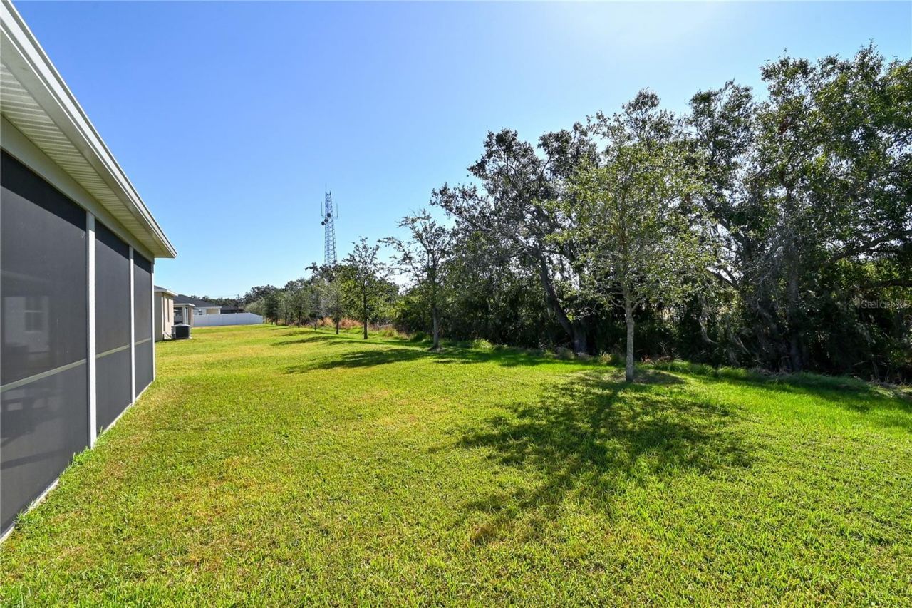 3551 74th Avenue Circle E, Sarasota, FL 34243 Photo