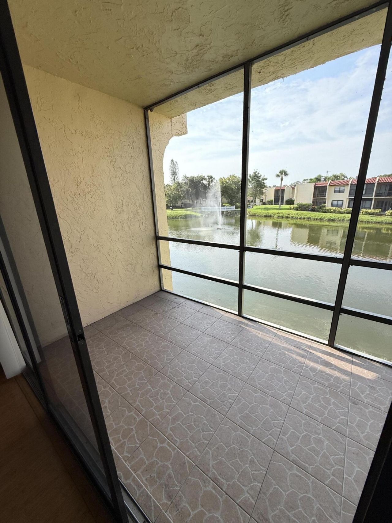 2050 Oleander Avenue, Unit 6-202, Fort Pierce, FL 34950 Photo
