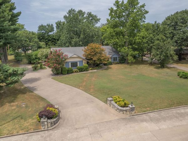 1030 S Sycamore , Grove, OK 74344