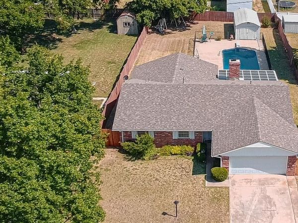 141 Sheridan Place, Chickasha, OK 73018