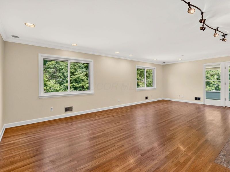 2709 FISHINGER Road, Columbus, OH 43221 Photo 19