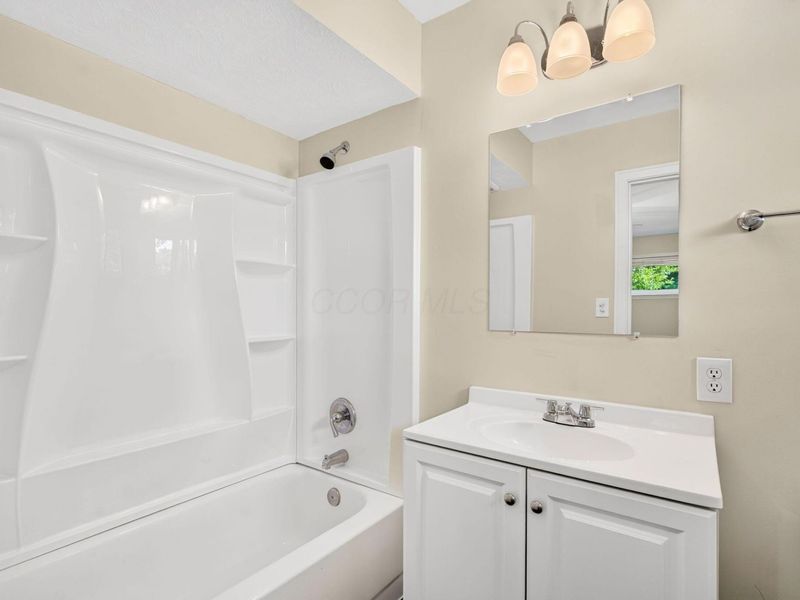 2709 FISHINGER Road, Columbus, OH 43221 Photo 47