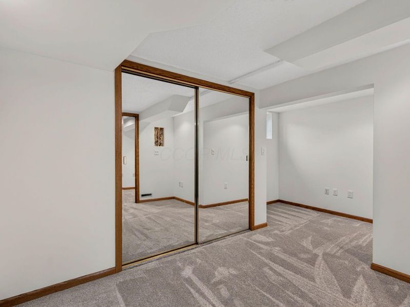 2709 FISHINGER Road, Columbus, OH 43221 Photo 55