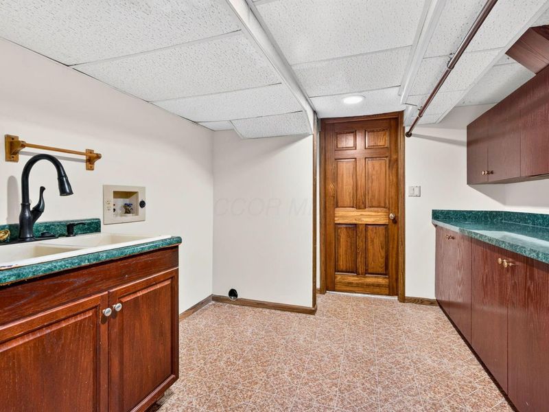 2709 FISHINGER Road, Columbus, OH 43221 Photo 67
