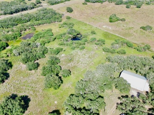 5367 Old Goliad Road , Goliad, TX 77963