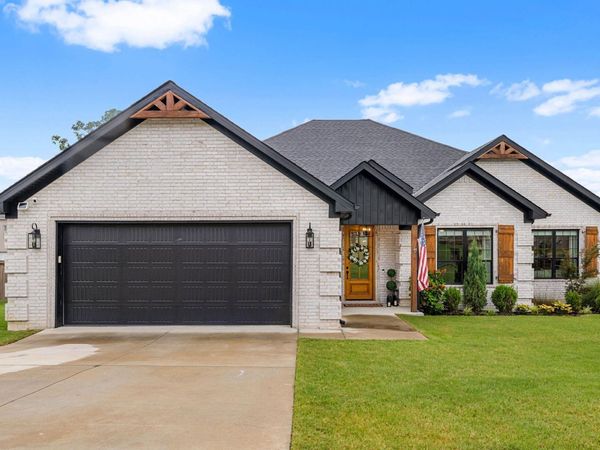1583 Waterford Drive , Cabot, AR 72023