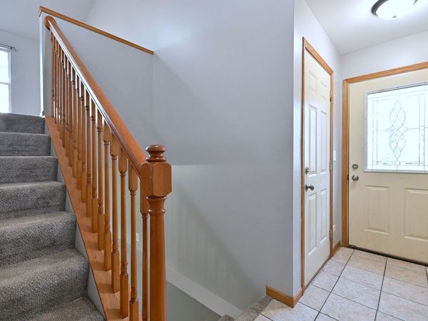 19 E Pineview Drive , Round Lake Park, IL 60073
