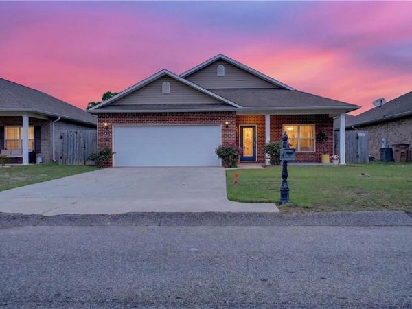 7900 Park Place Drive, Mobile, AL 36608