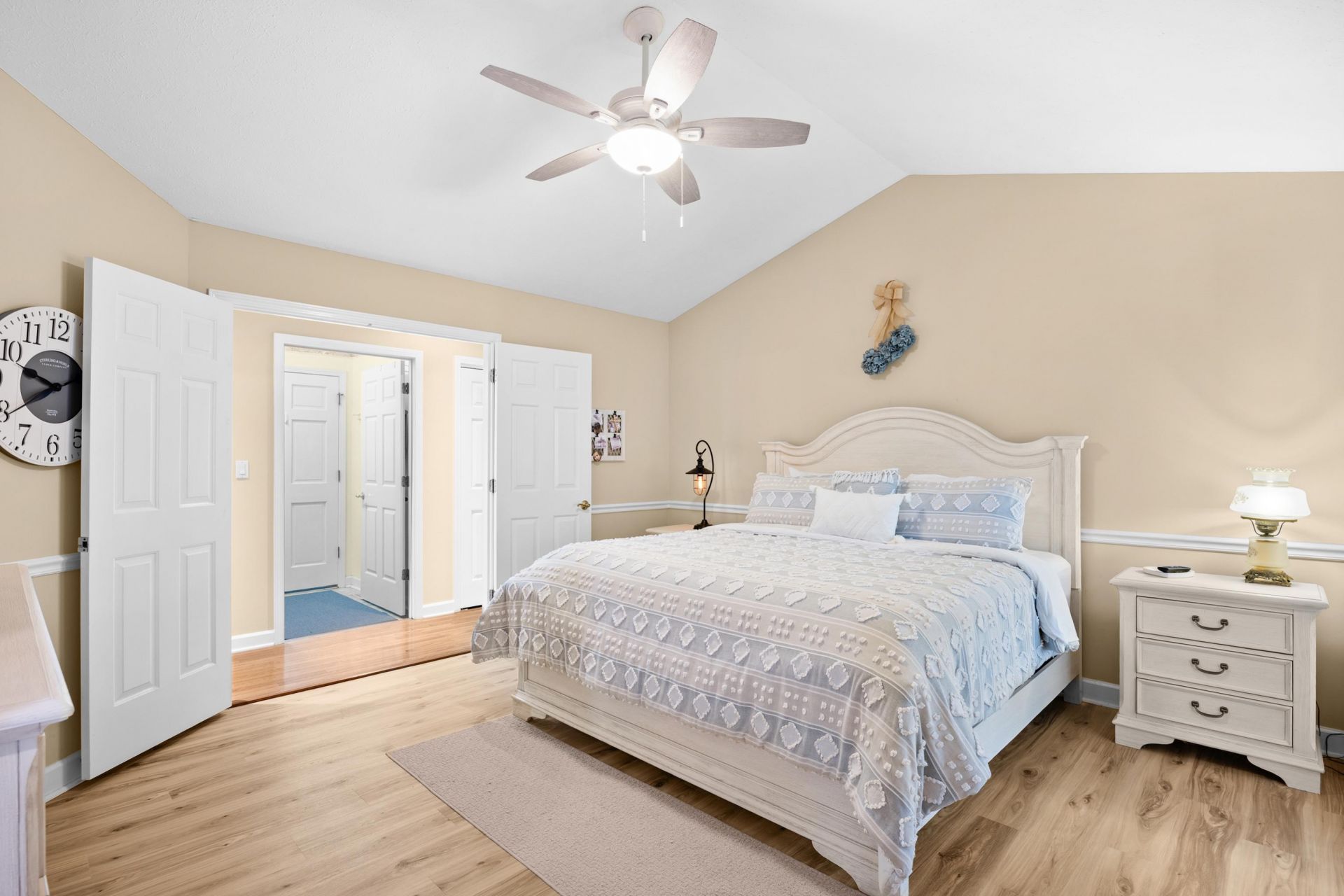 25 Saint Julian Ct. Photo 14