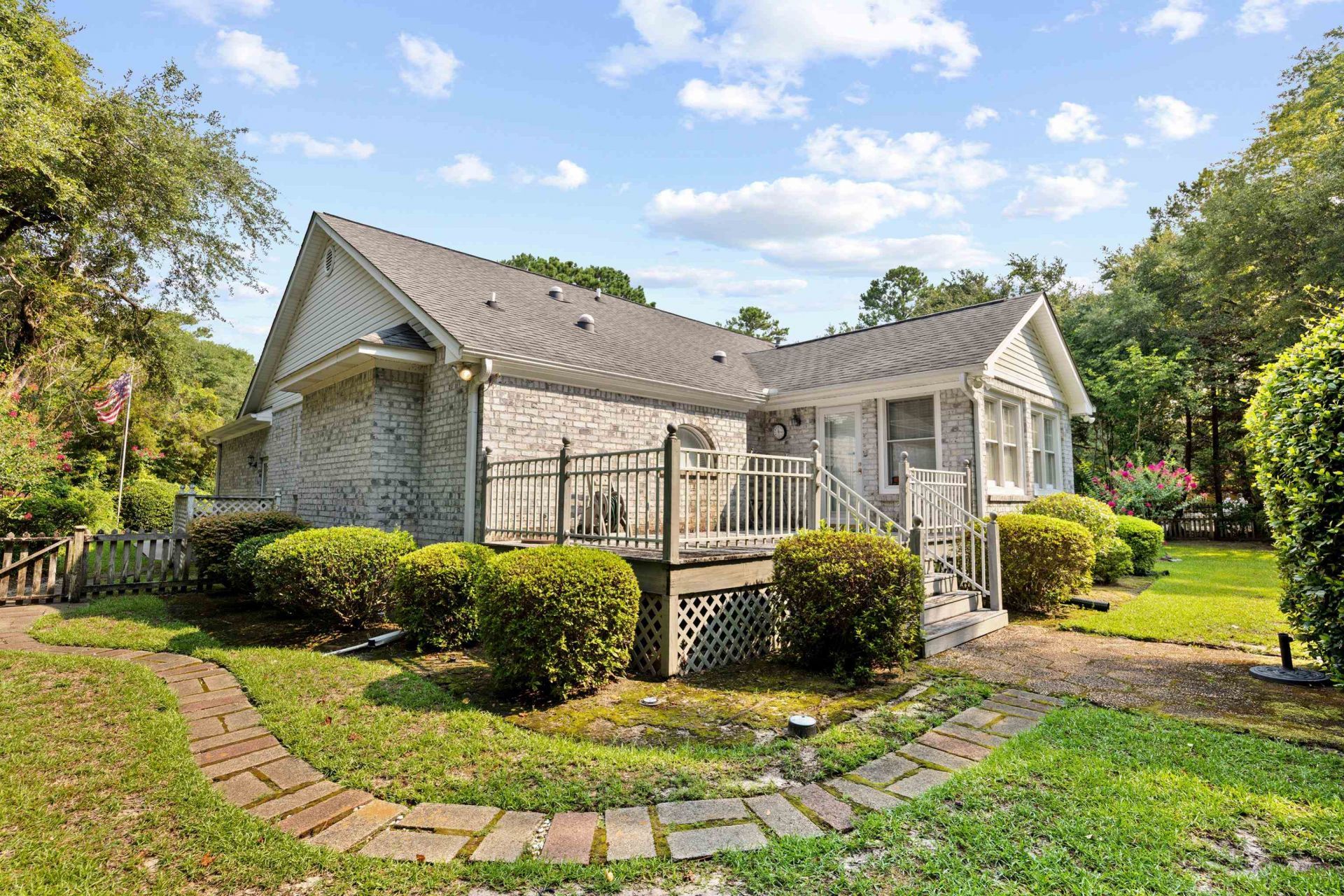 25 Saint Julian Ct. Photo 24