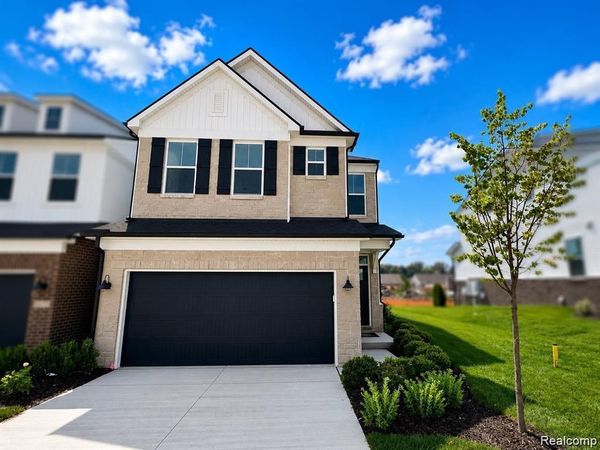 5570 E Spaniel Drive, Pittsfield Township, Mi 48108