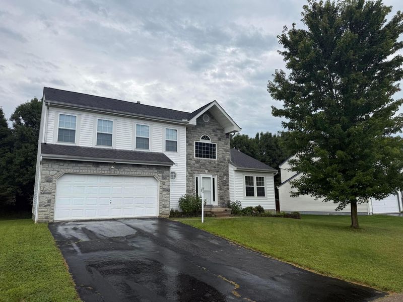 156 Knights Bridge Drive E, Pickerington, OH 43147 Photo 2