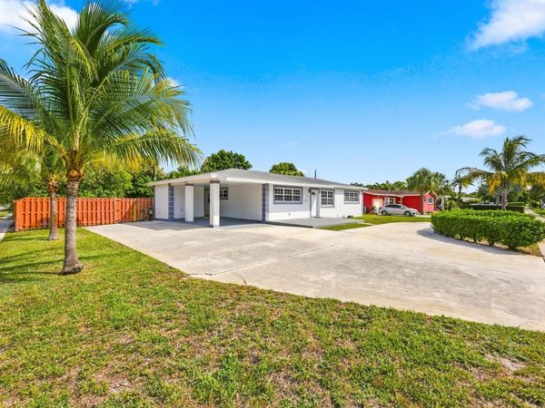 1100 7TH Street, Lake Park, FL 33403