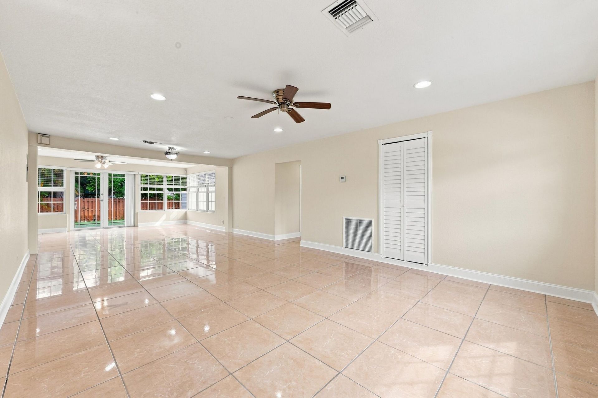 1100 7th Street, Lake Park, FL 33403 Photo