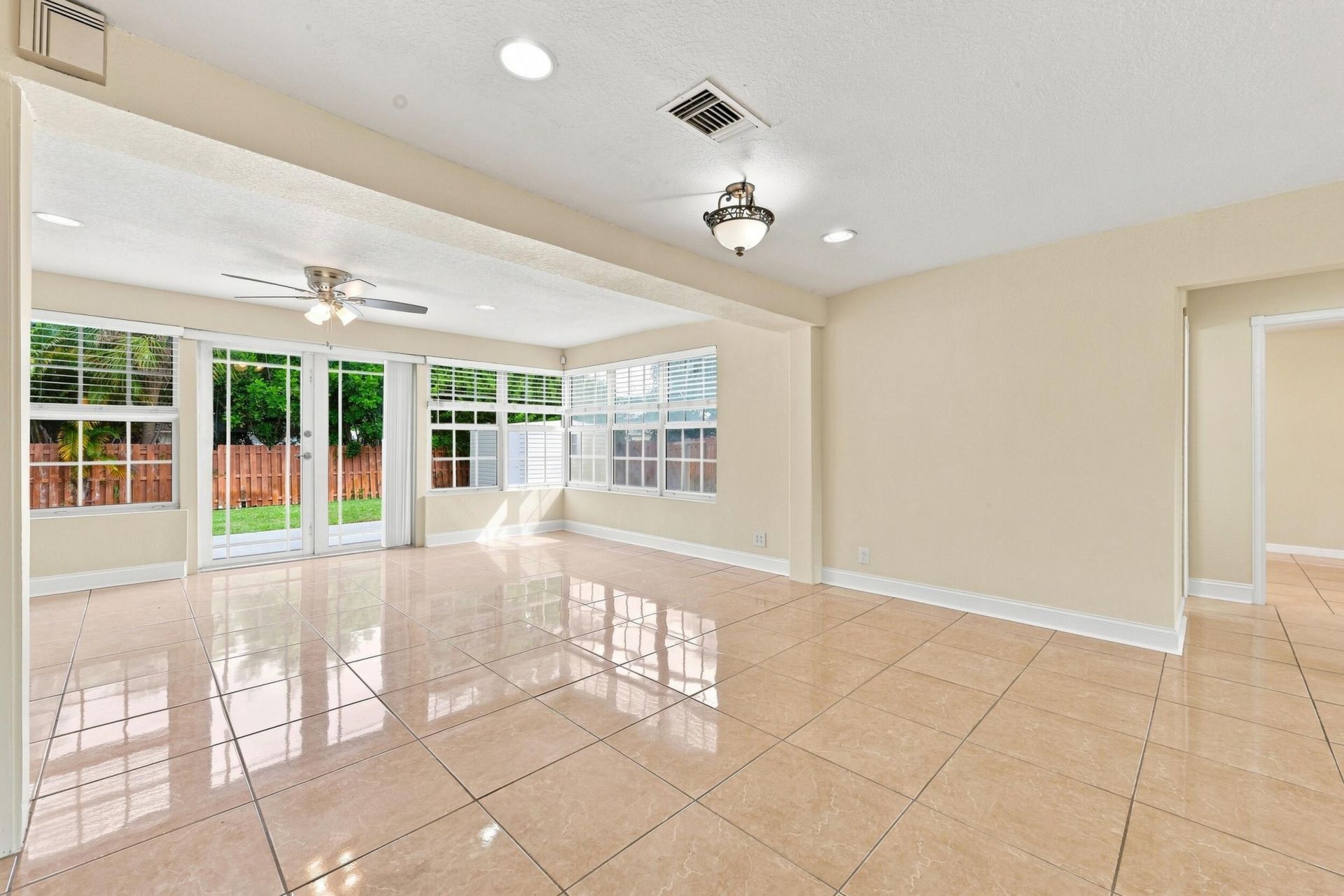 1100 7th Street, Lake Park, FL 33403 Photo