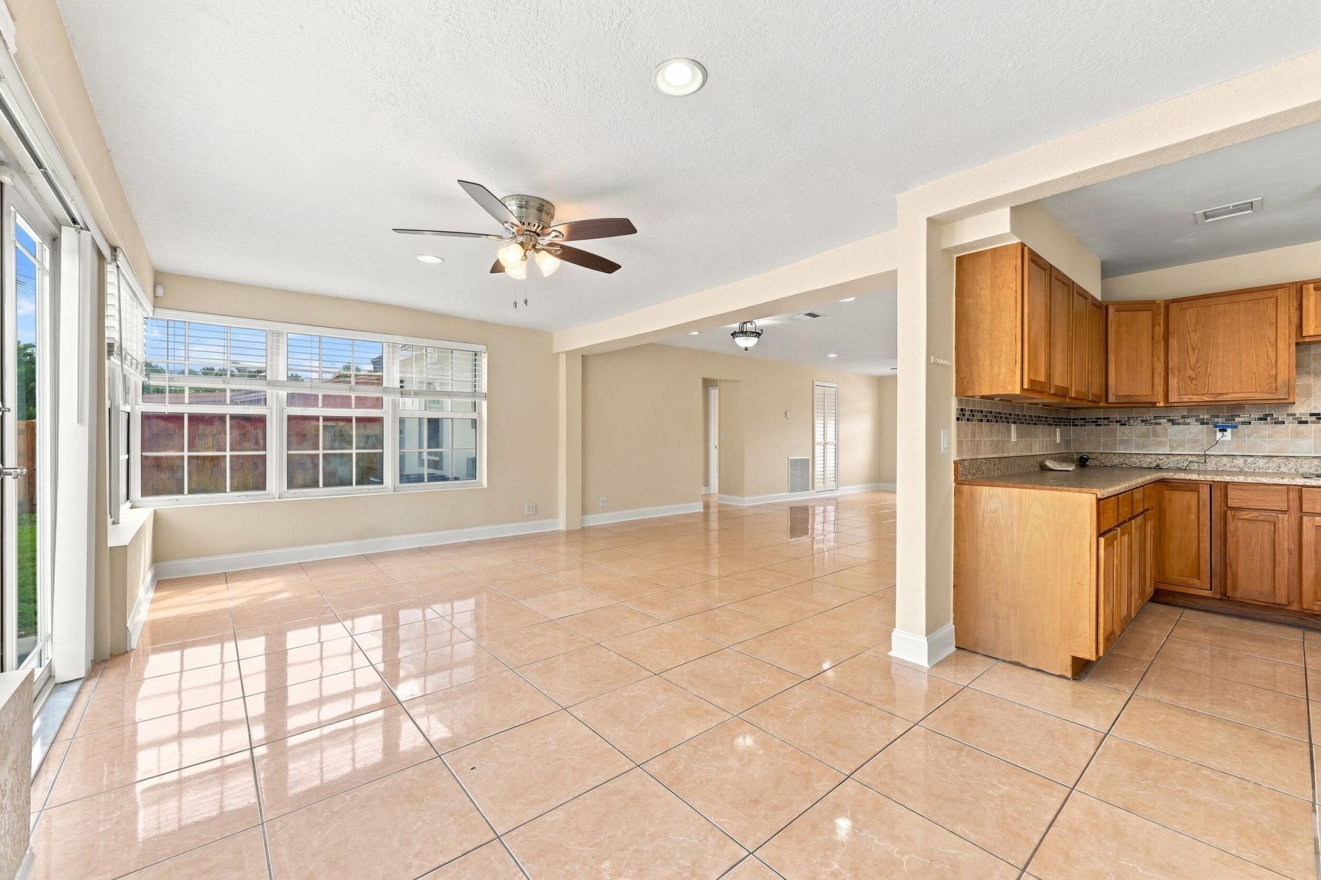 1100 7th Street, Lake Park, FL 33403 Photo
