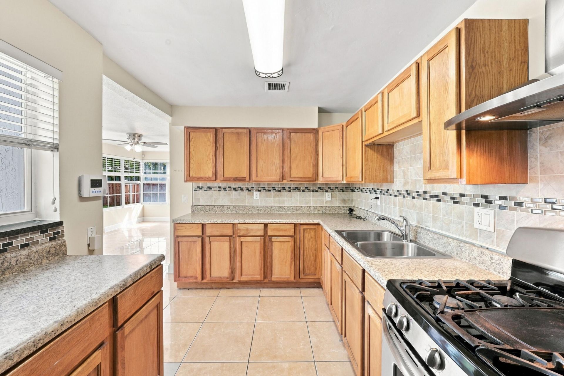 1100 7th Street, Lake Park, FL 33403 Photo