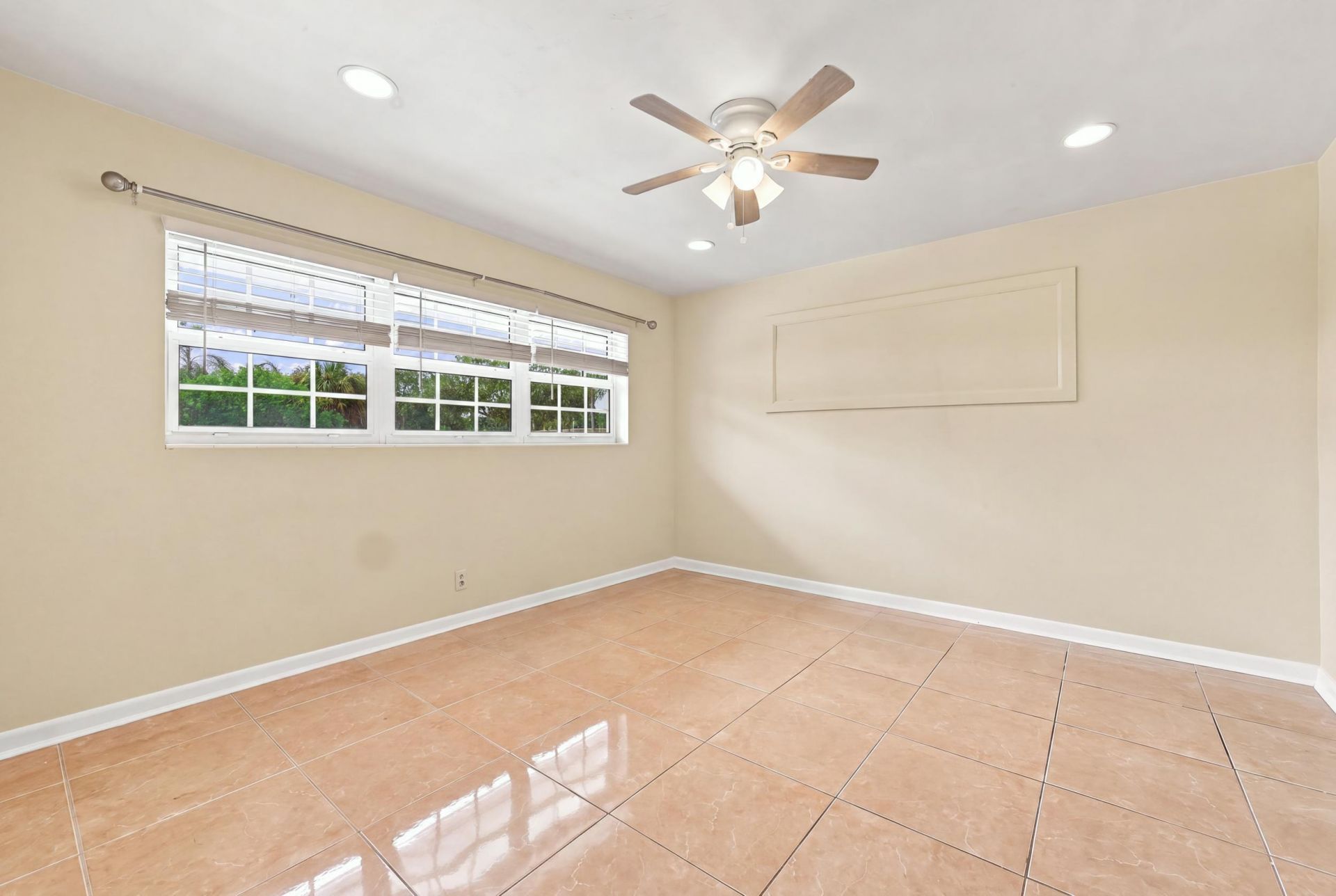 1100 7th Street, Lake Park, FL 33403 Photo
