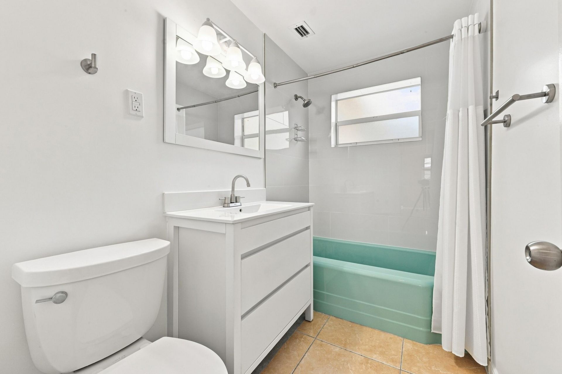 1100 7th Street, Lake Park, FL 33403 Photo
