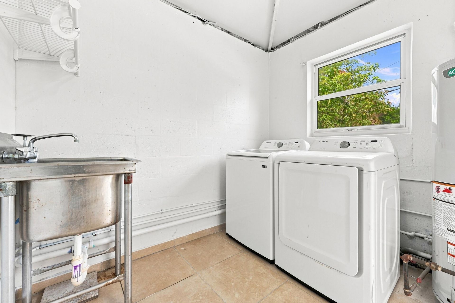 1100 7th Street, Lake Park, FL 33403 Photo