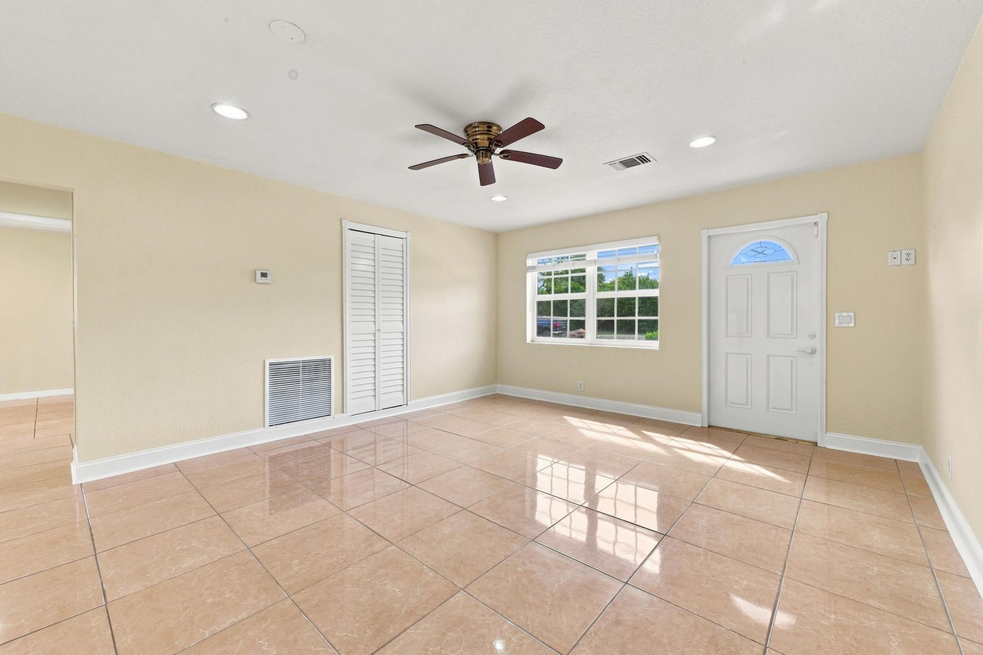 1100 7th Street, Lake Park, FL 33403 Photo