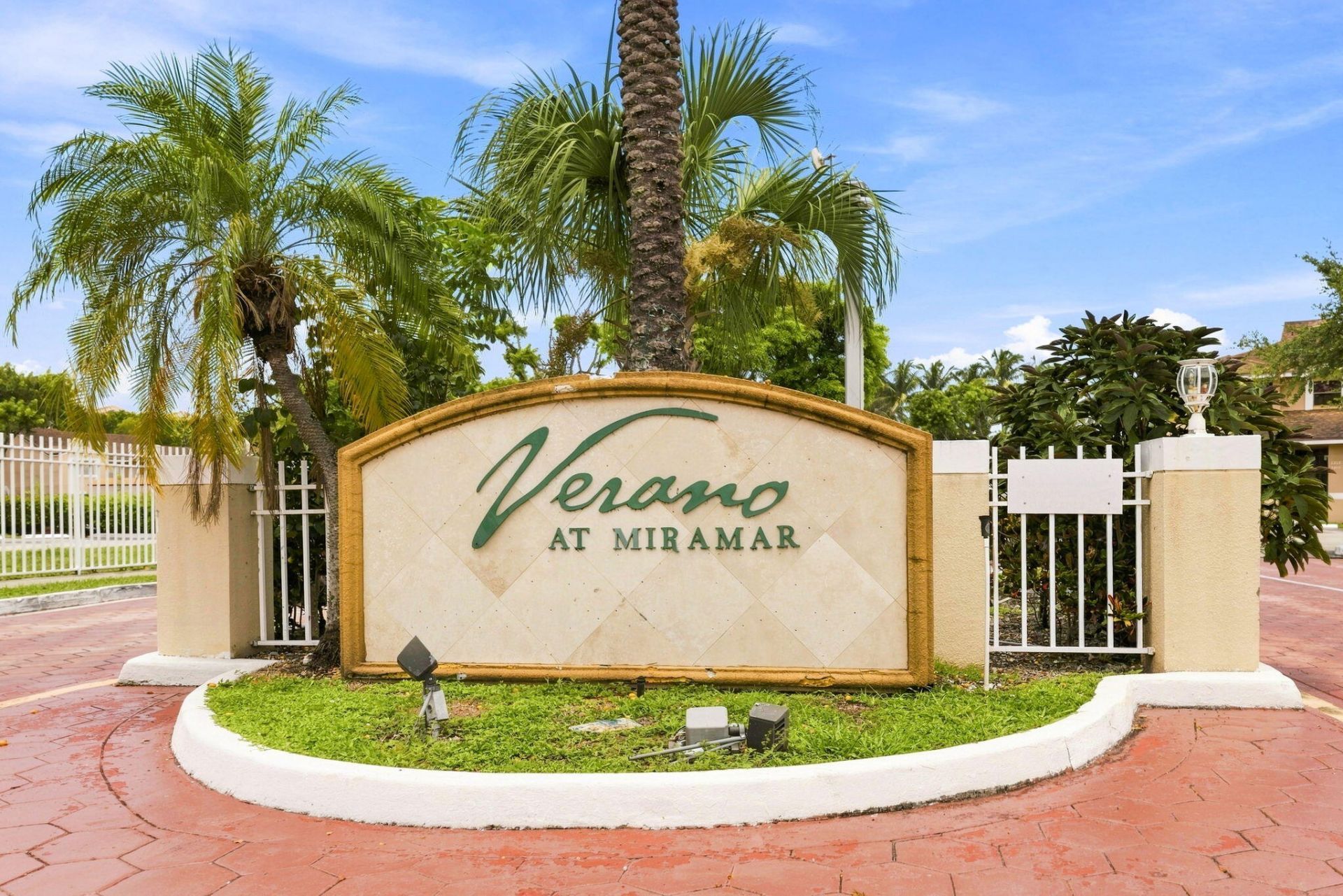 2232 SW 81st Avenue, Miramar, FL 33025 Photo