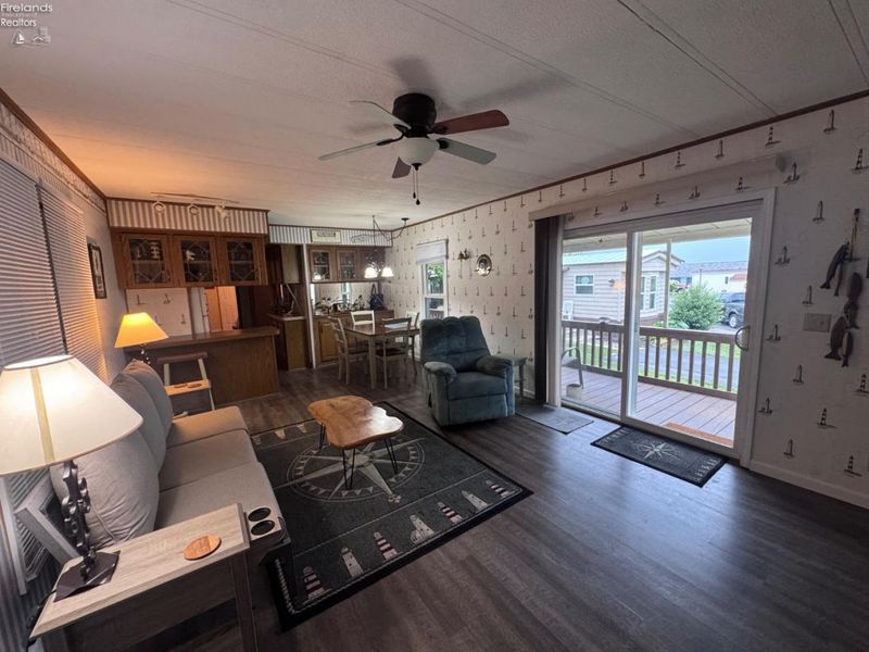 1859 NE Catawba, Unit 127, Port Clinton, OH 43452 Photo 4