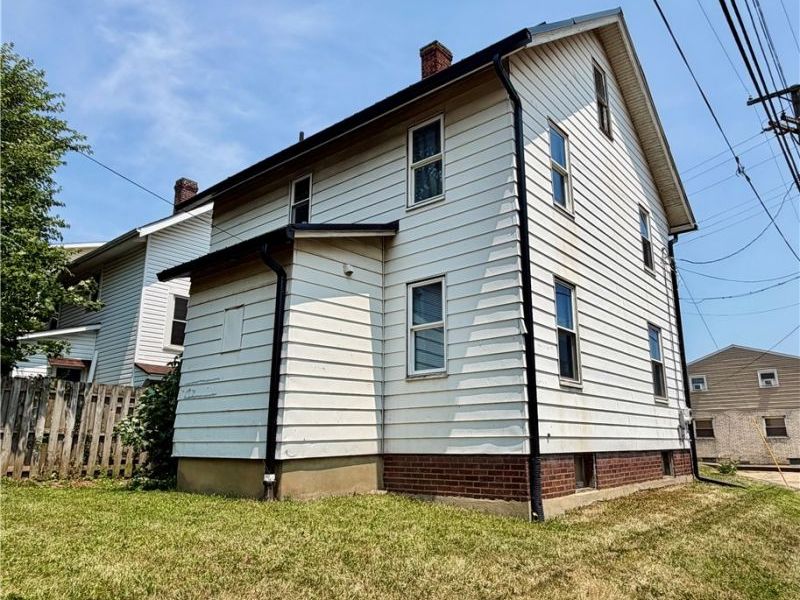 647 Exeter Avenue SW, Canton, OH 44710 Photo 3