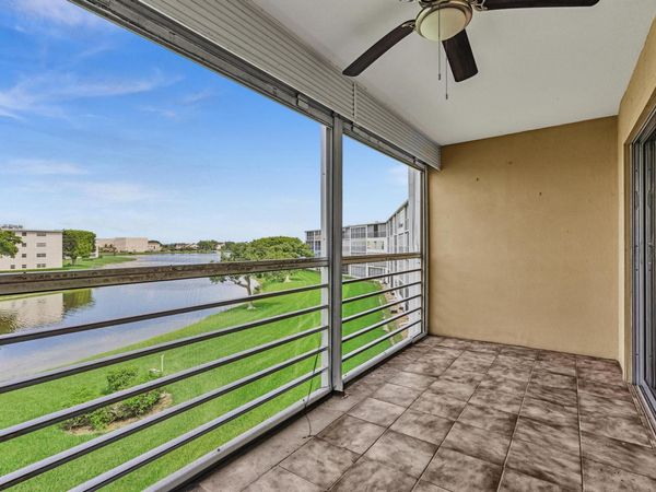 3076 Cornwall D, Boca Raton, FL 33434