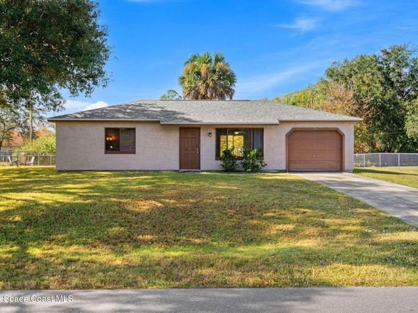 268 Melba Avenue NW , Palm Bay, FL 32907