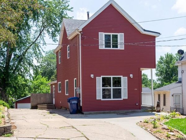 1784 Bennett Street, Dubuque, IA 52001
