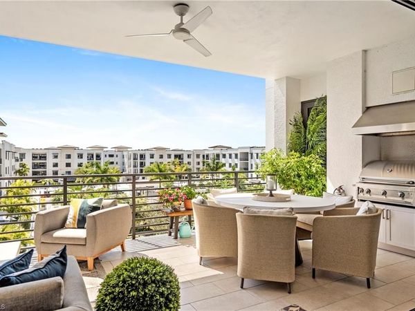 1125 Central AVE , Unit 560, NAPLES, FL 34102