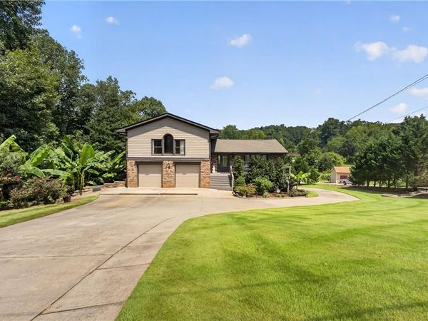 43 Bailey Drive SW, Lilburn, GA 30047