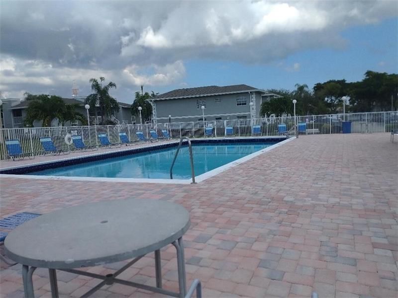 448 NE 210th Cir Terrace, Unit 102-6B, Miami, FL 33179 Photo