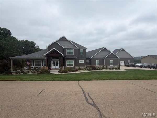 3079 Stonebridge Place, Festus, MO 63028