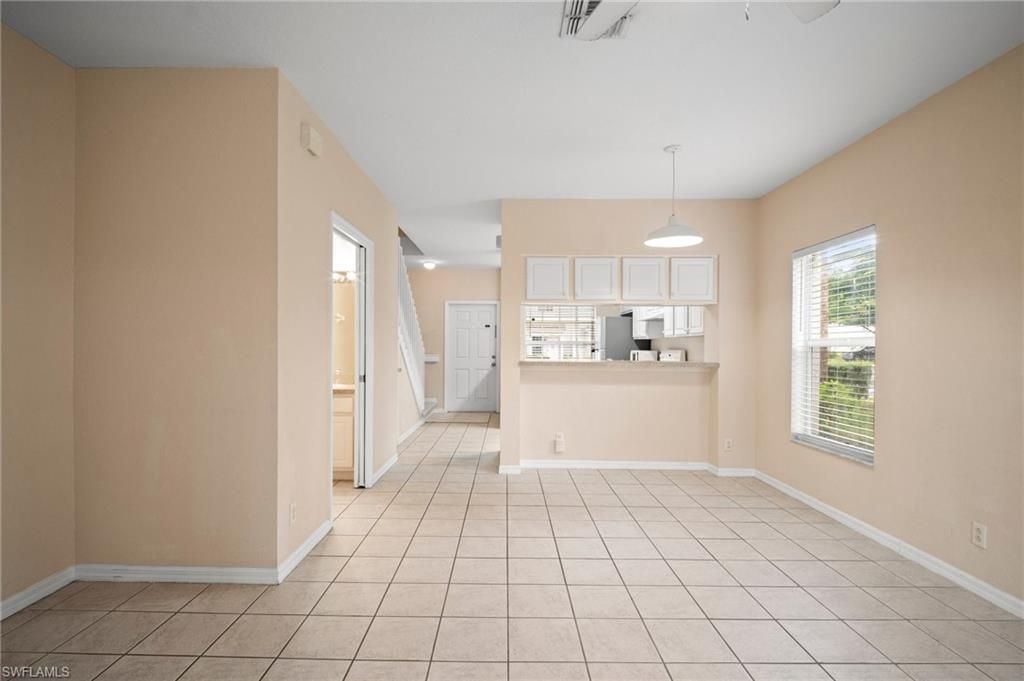 8219 Pacific Beach Dr, Fort Myers, FL 33966 Photo
